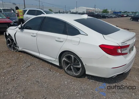 2018 Honda Accord Sport z USA, uszkodzony, nr VIN 1HGCV1F3XJA089546